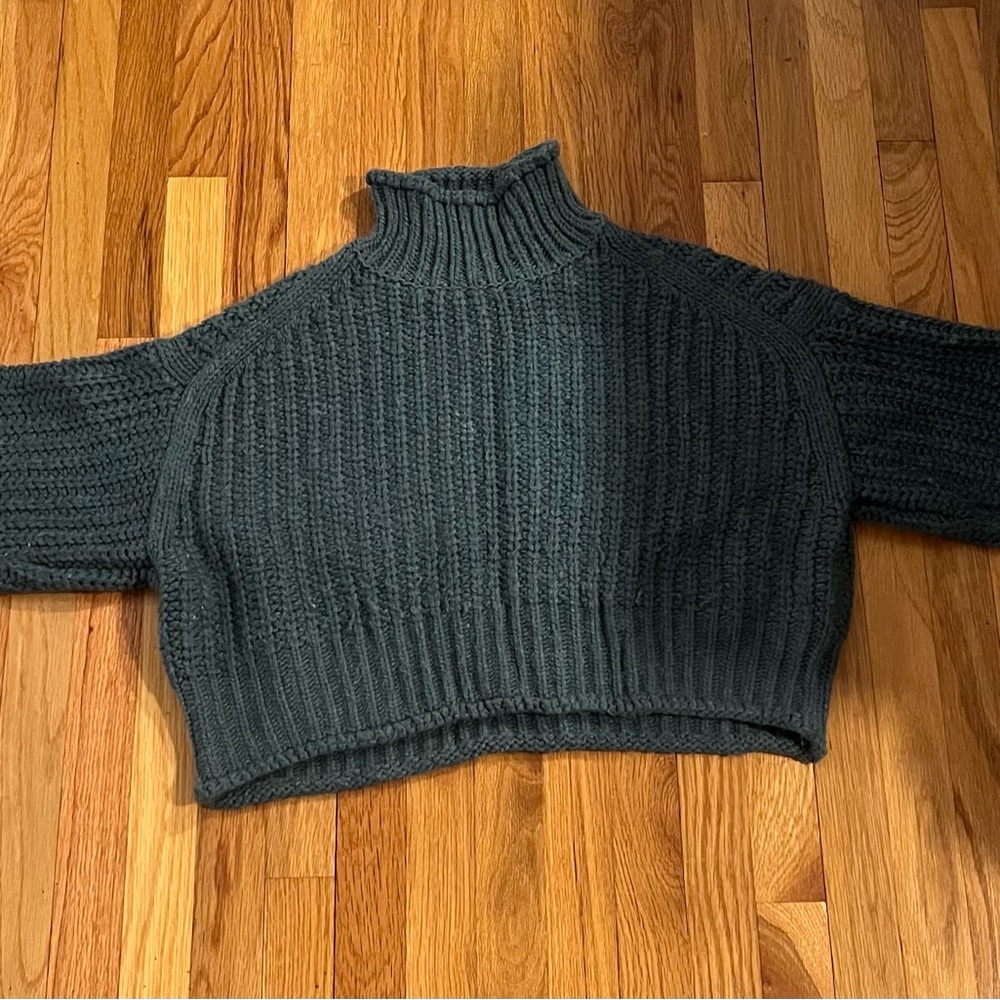 H&M Deep Green Women's Turtleneck Sweater